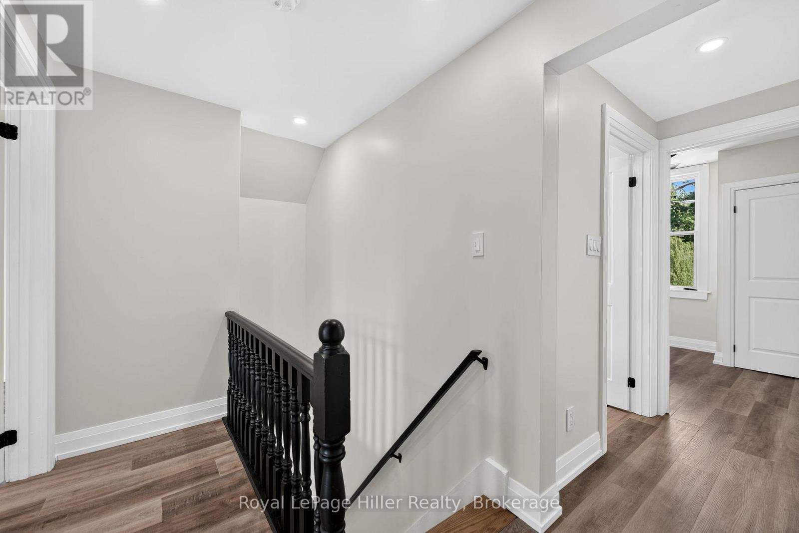 432 Albert Street Property Photo 22