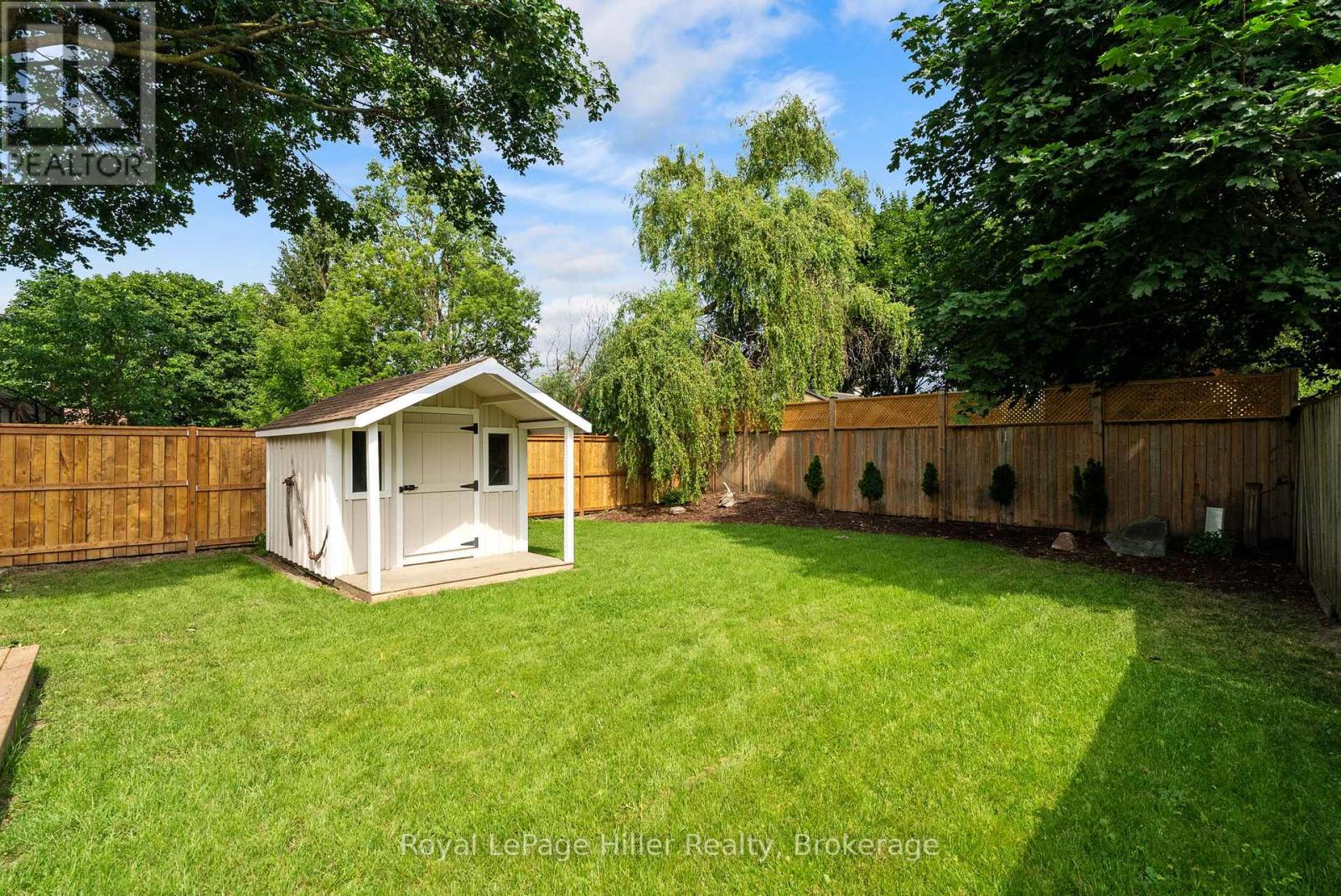 432 Albert Street Property Photo 40