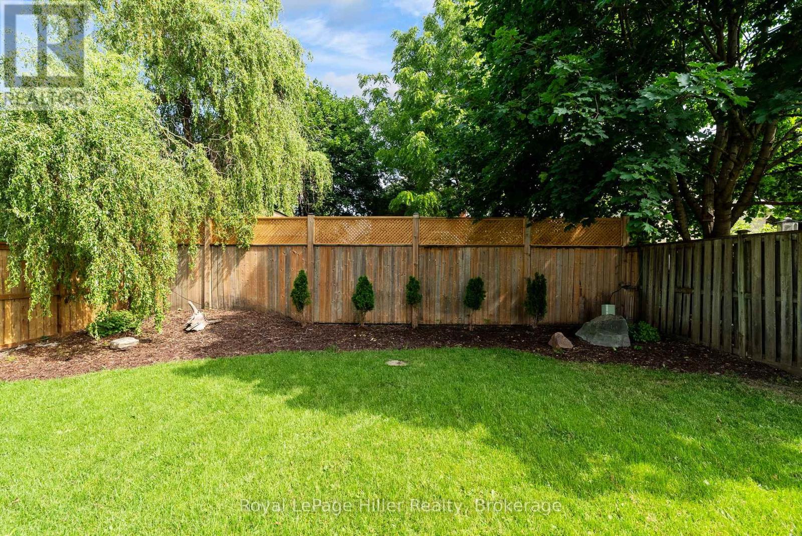 432 Albert Street Property Photo 42