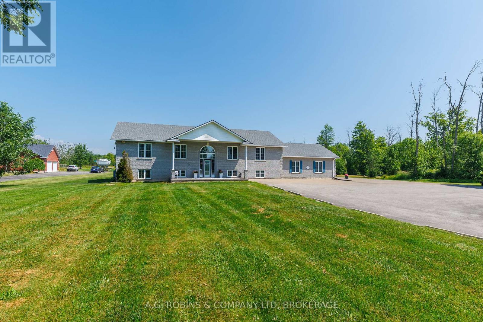 12312 Lakeshore Road Property Photo 4