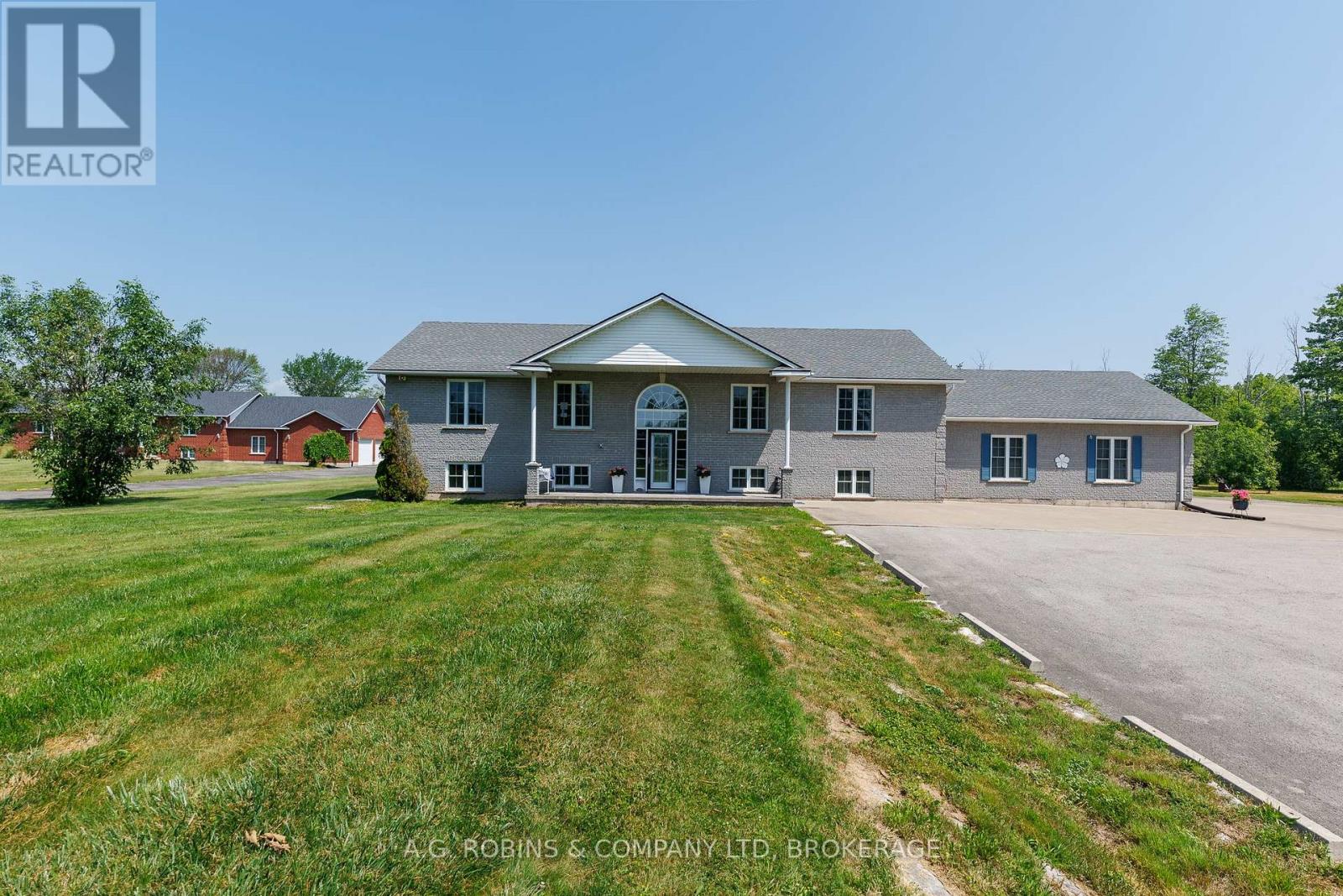 12312 Lakeshore Road Property Photo 5