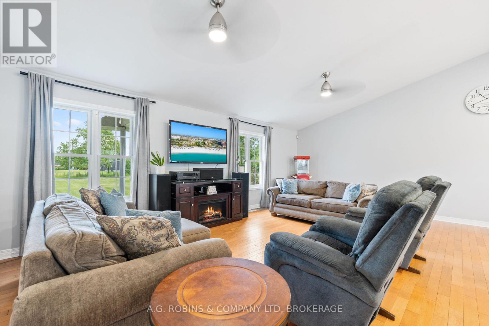 12312 Lakeshore Road Property Photo 18