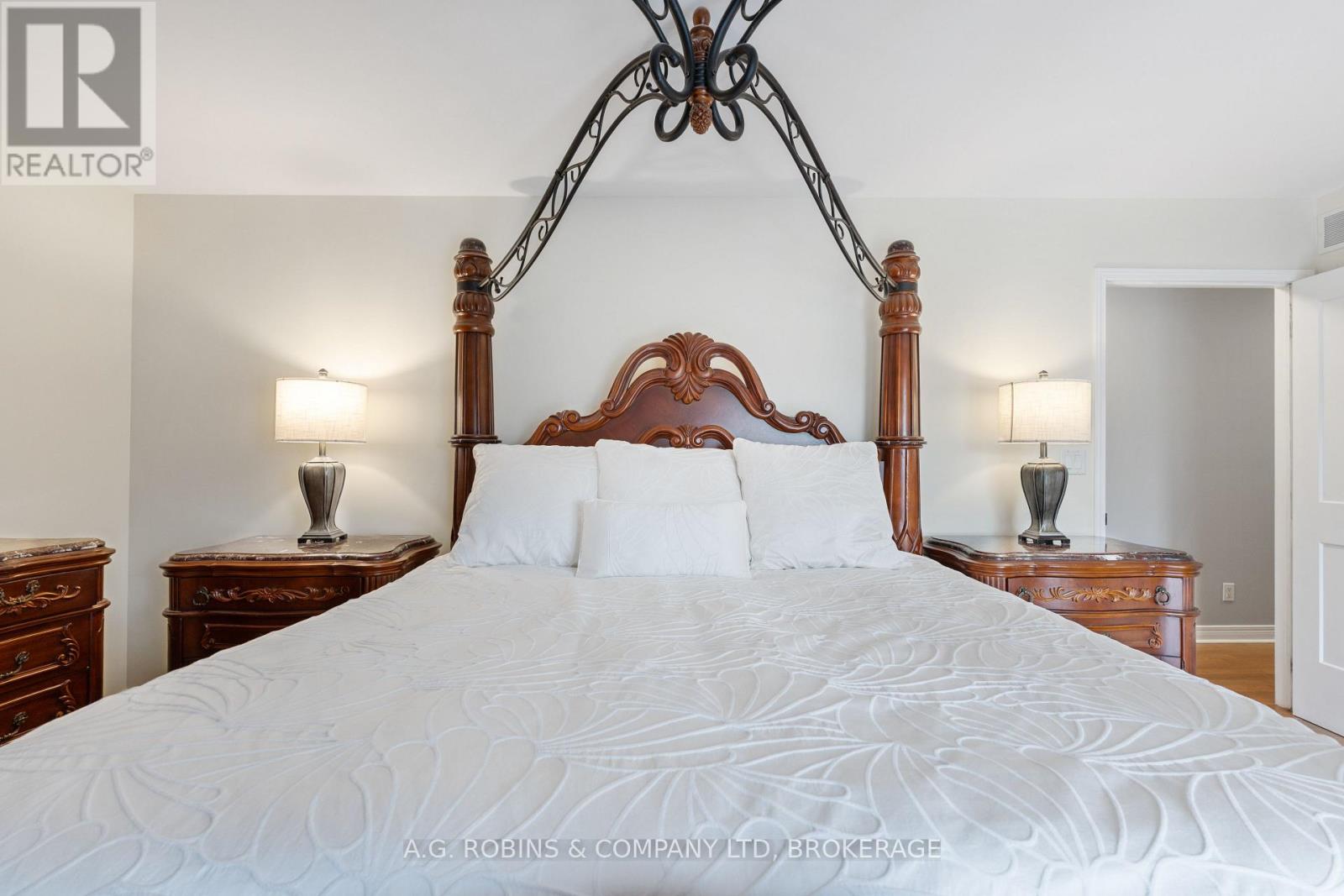 12312 Lakeshore Road Property Photo 24