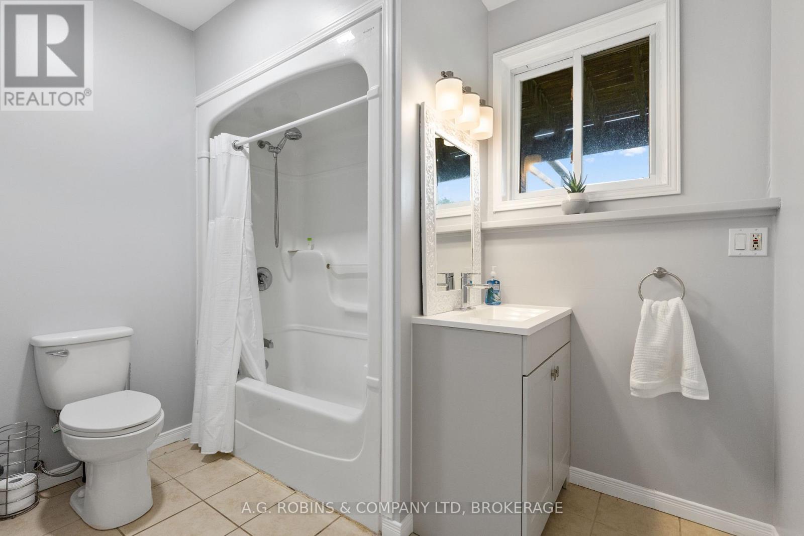 12312 Lakeshore Road Property Photo 38