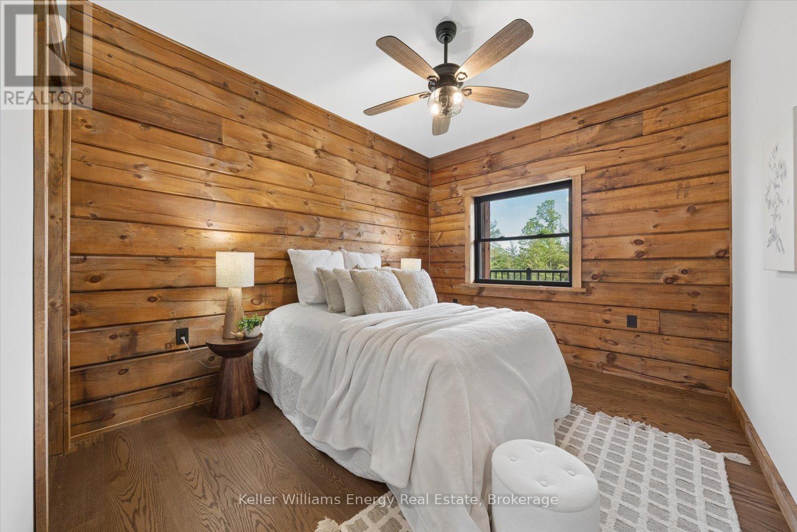 3374 10th Line E Property Photo 26