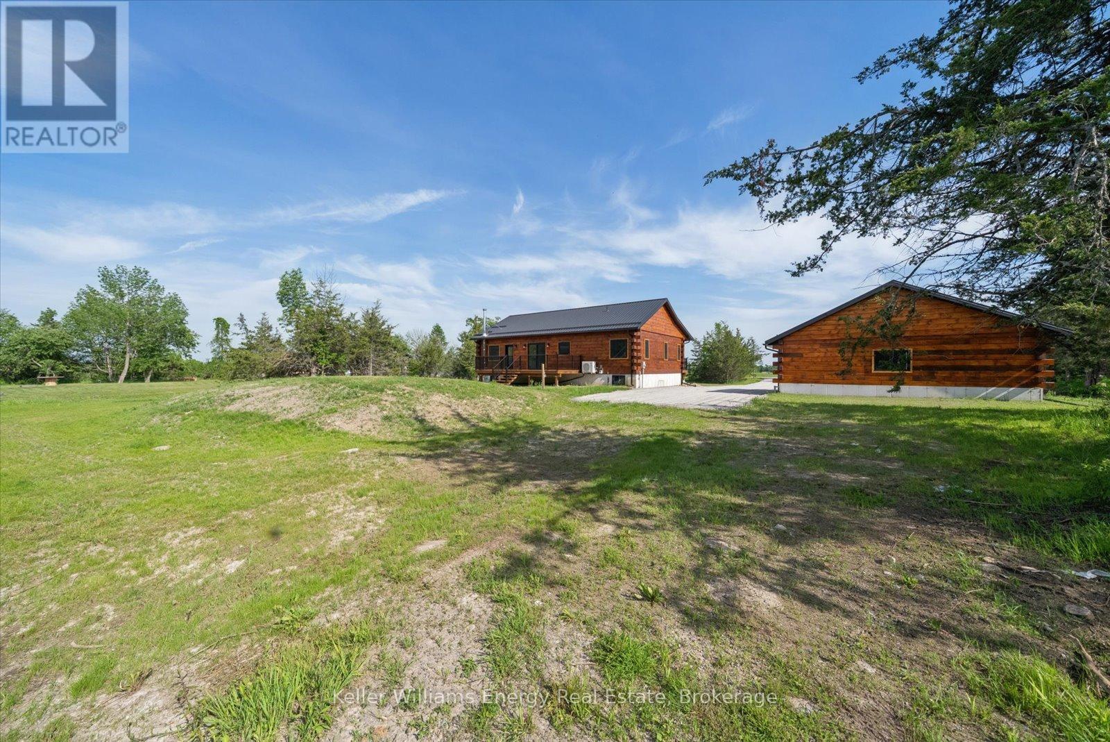 3374 10th Line E Property Photo 41