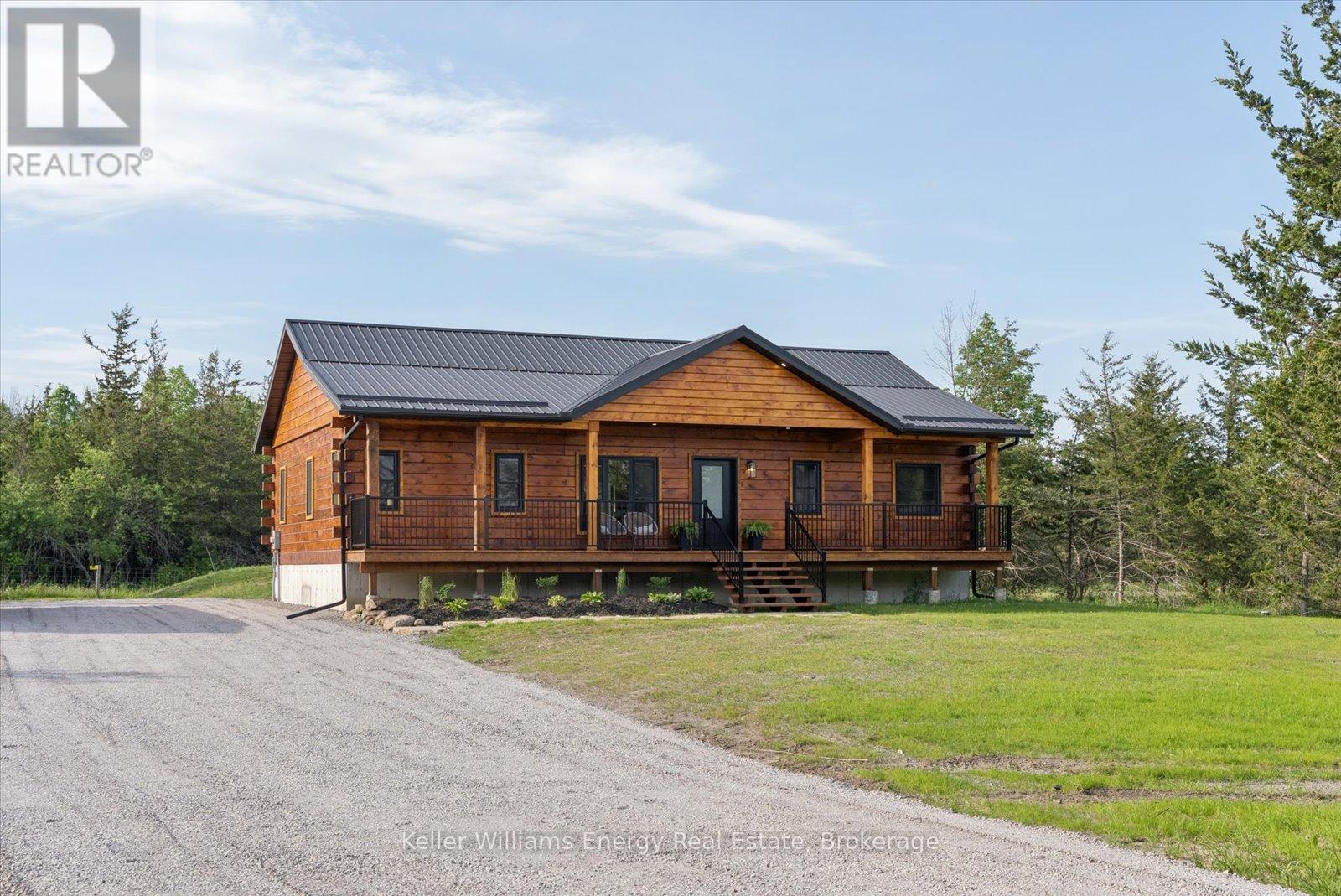 3374 10th Line E Property Photo 48