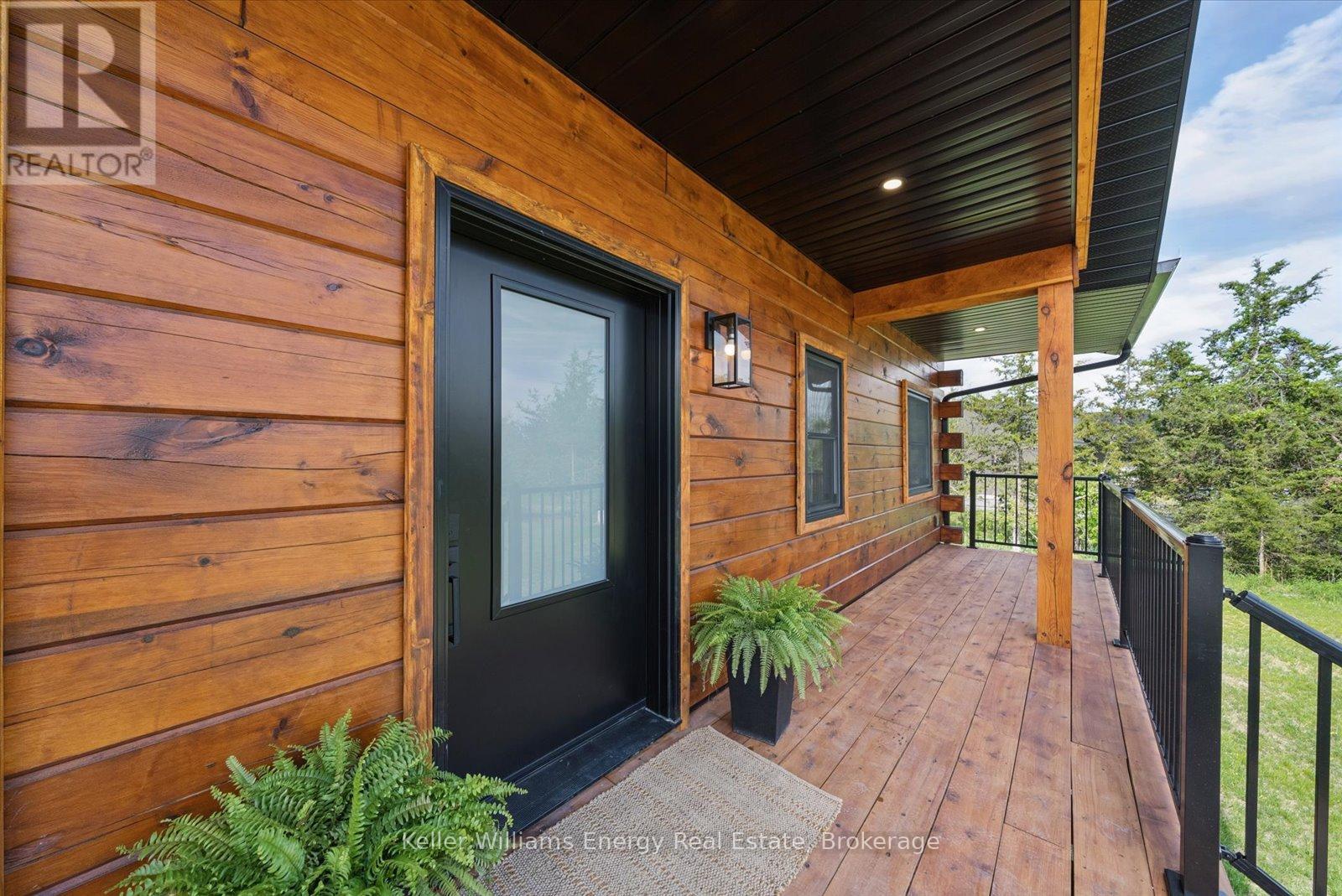 3374 10th Line E Property Photo 49