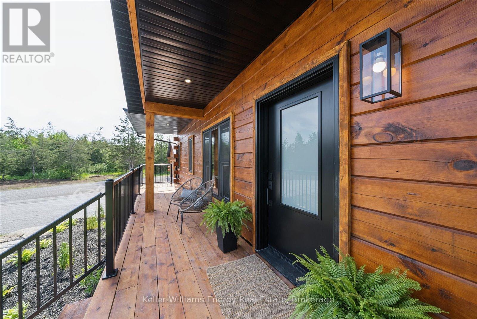 3374 10th Line E Property Photo 50