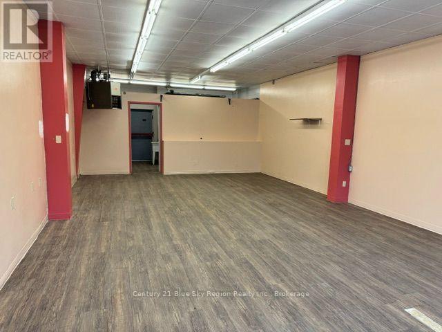 1111 Cassells Street Property Photo 7