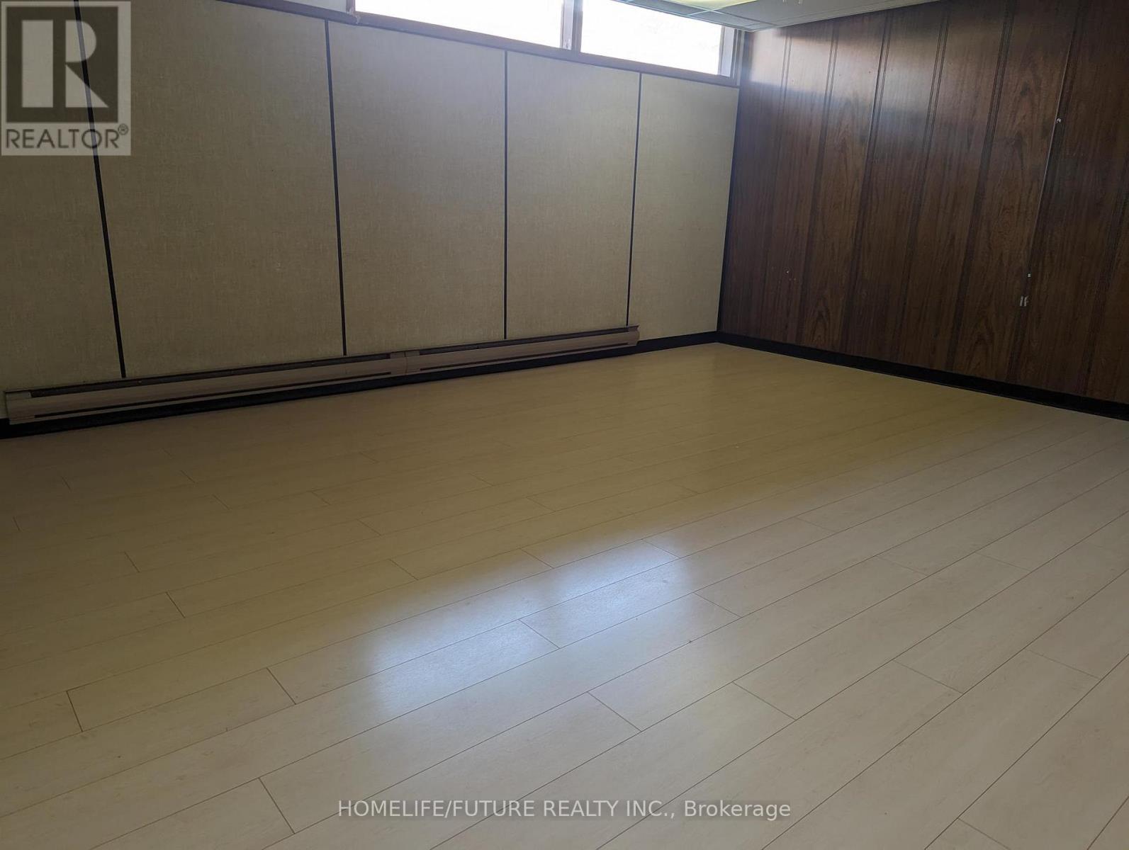 93 Ottawa Avenue Property Photo 4
