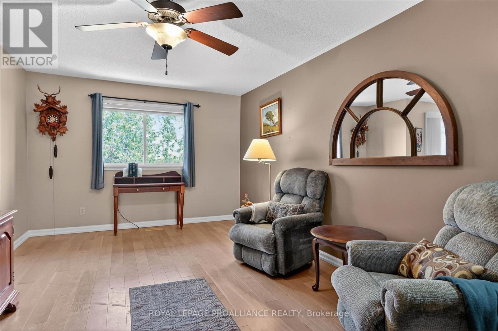 312a - 1099 Clonsilla Avenue Property Photo 25