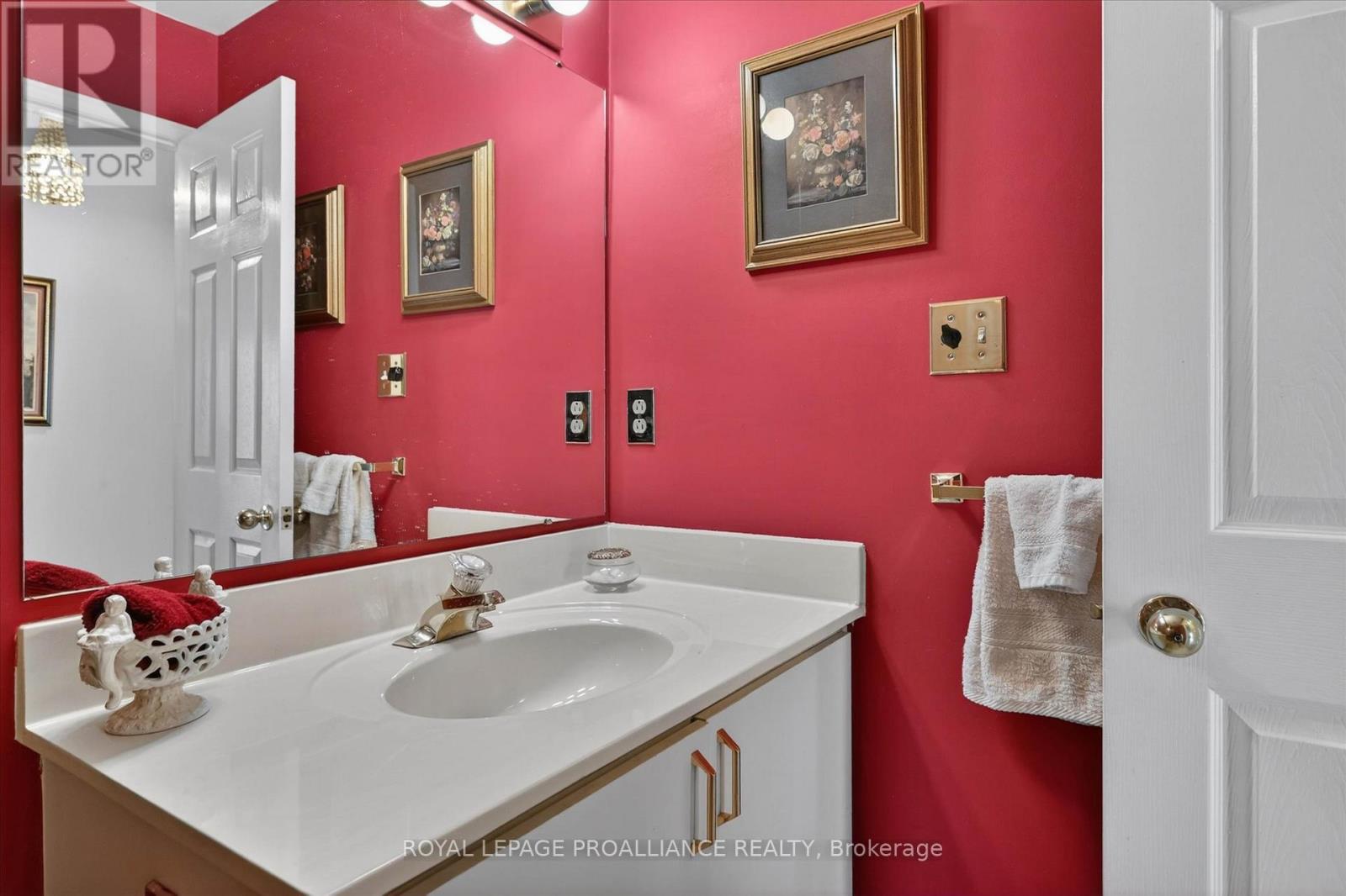312a - 1099 Clonsilla Avenue Property Photo 37