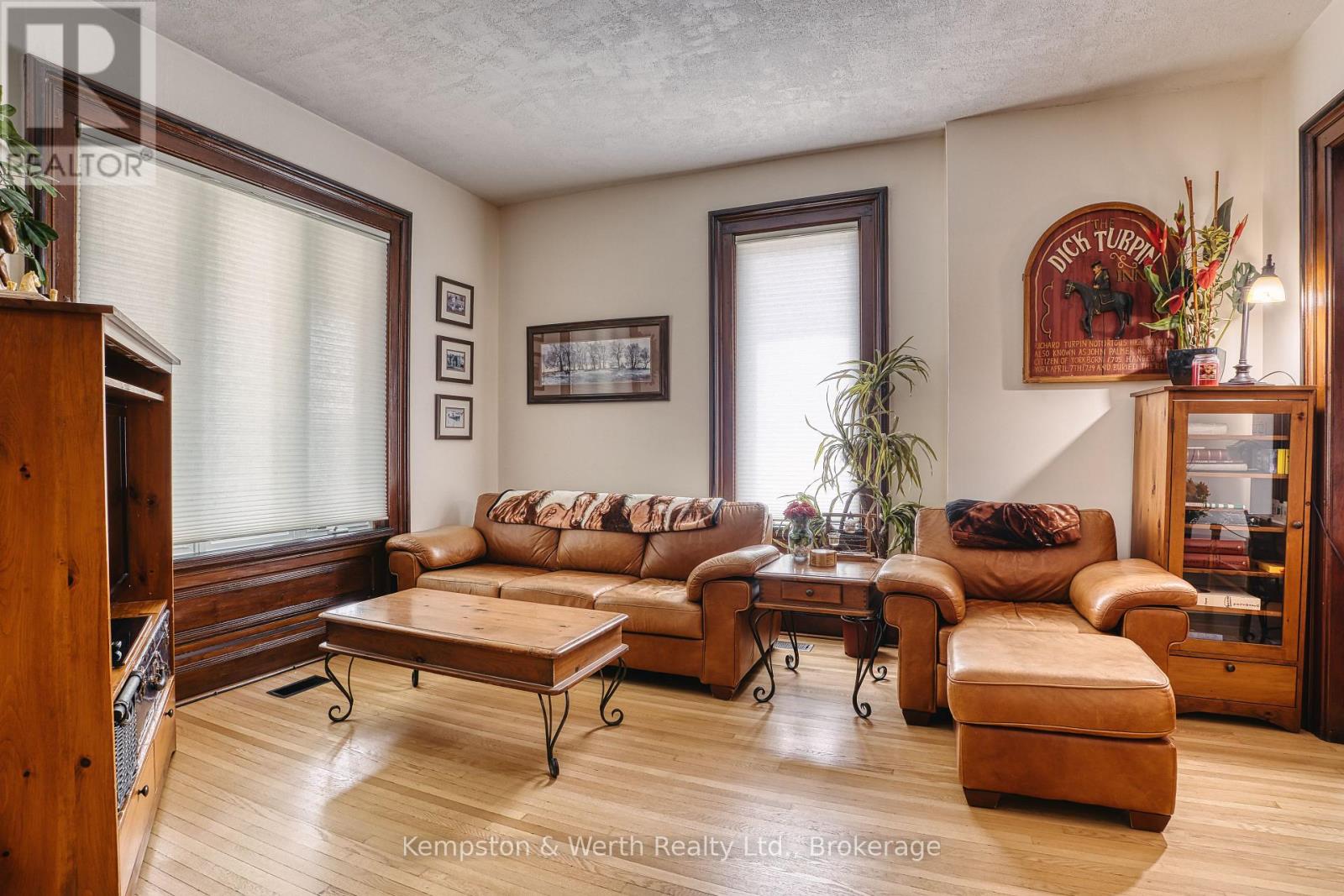 459 Wallace Avenue N Property Photo 20
