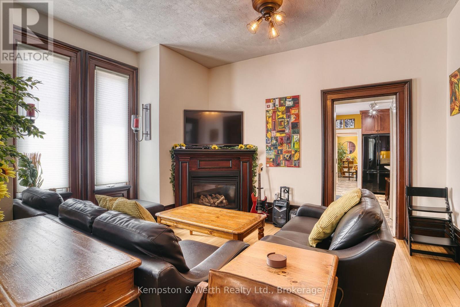 459 Wallace Avenue N Property Photo 23