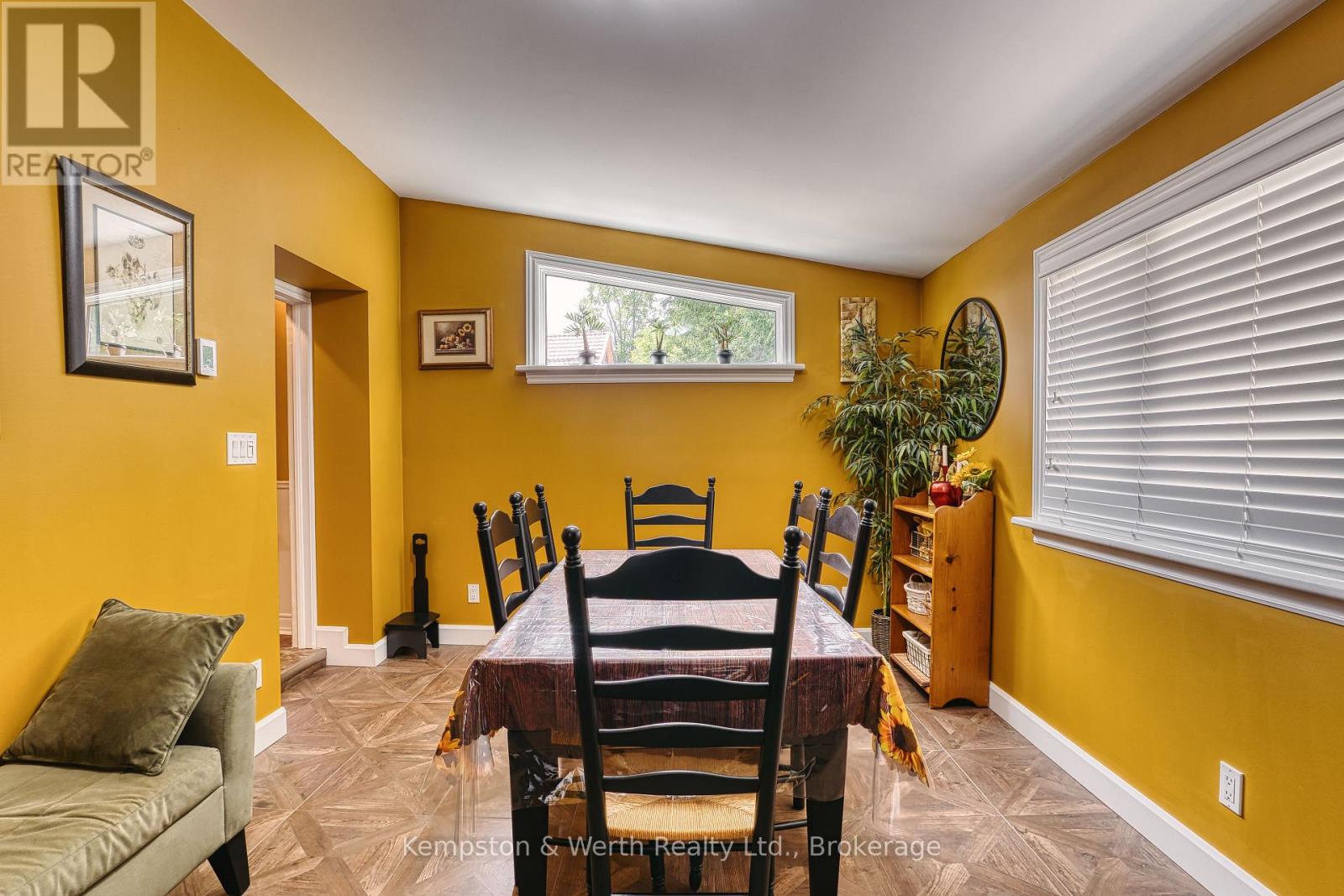 459 Wallace Avenue N Property Photo 33
