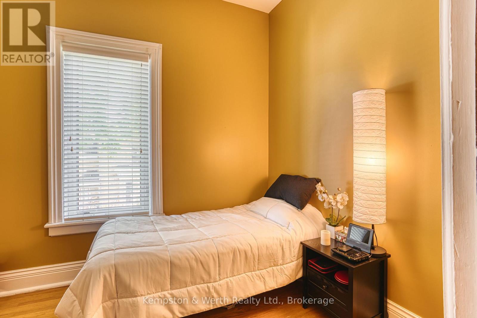 459 Wallace Avenue N Property Photo 41