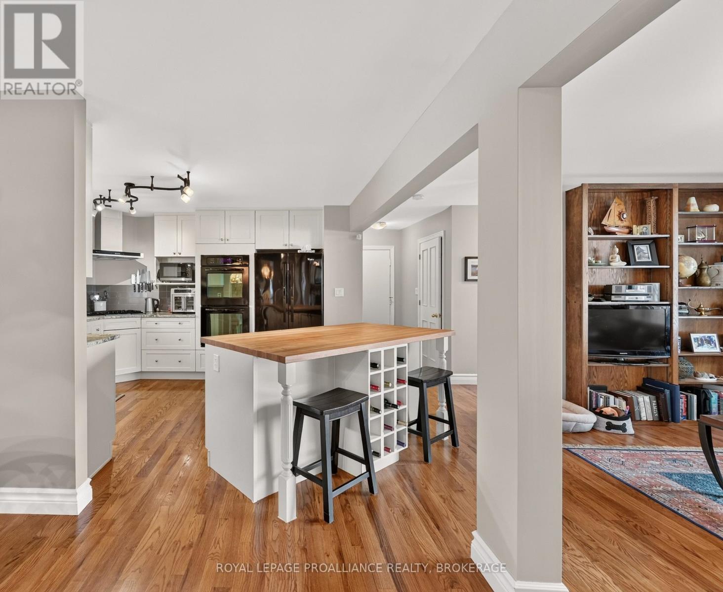 535 Main Street Property Photo 11