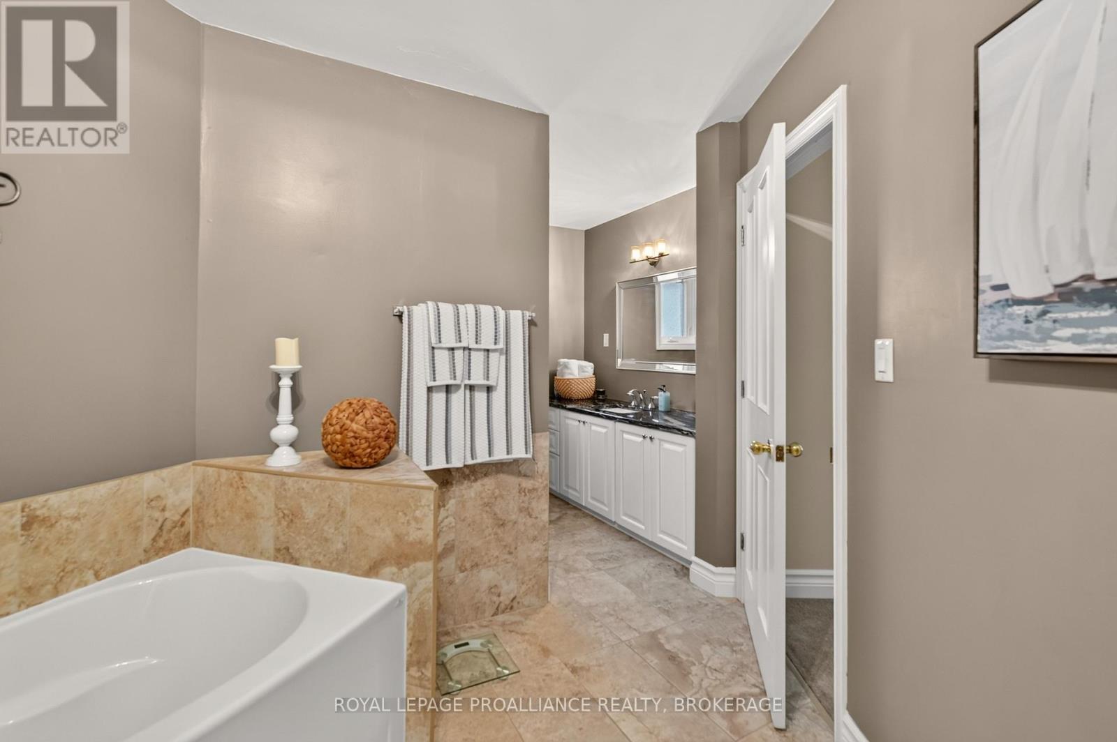 535 Main Street Property Photo 18