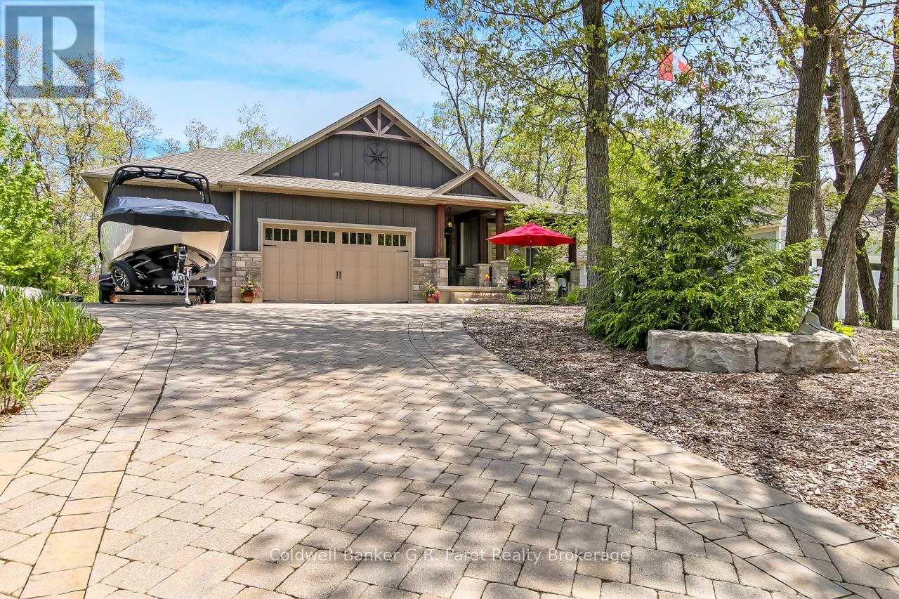 10151 Pinery Bluffs Road Property Photo 3