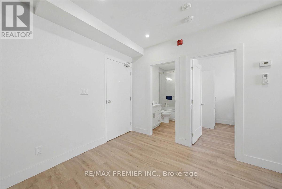 184 King Street E Property Photo 19