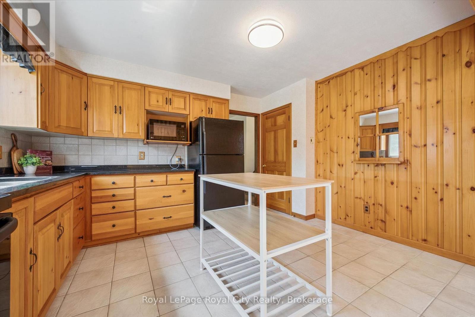 85 Sleeman Avenue Property Photo 13