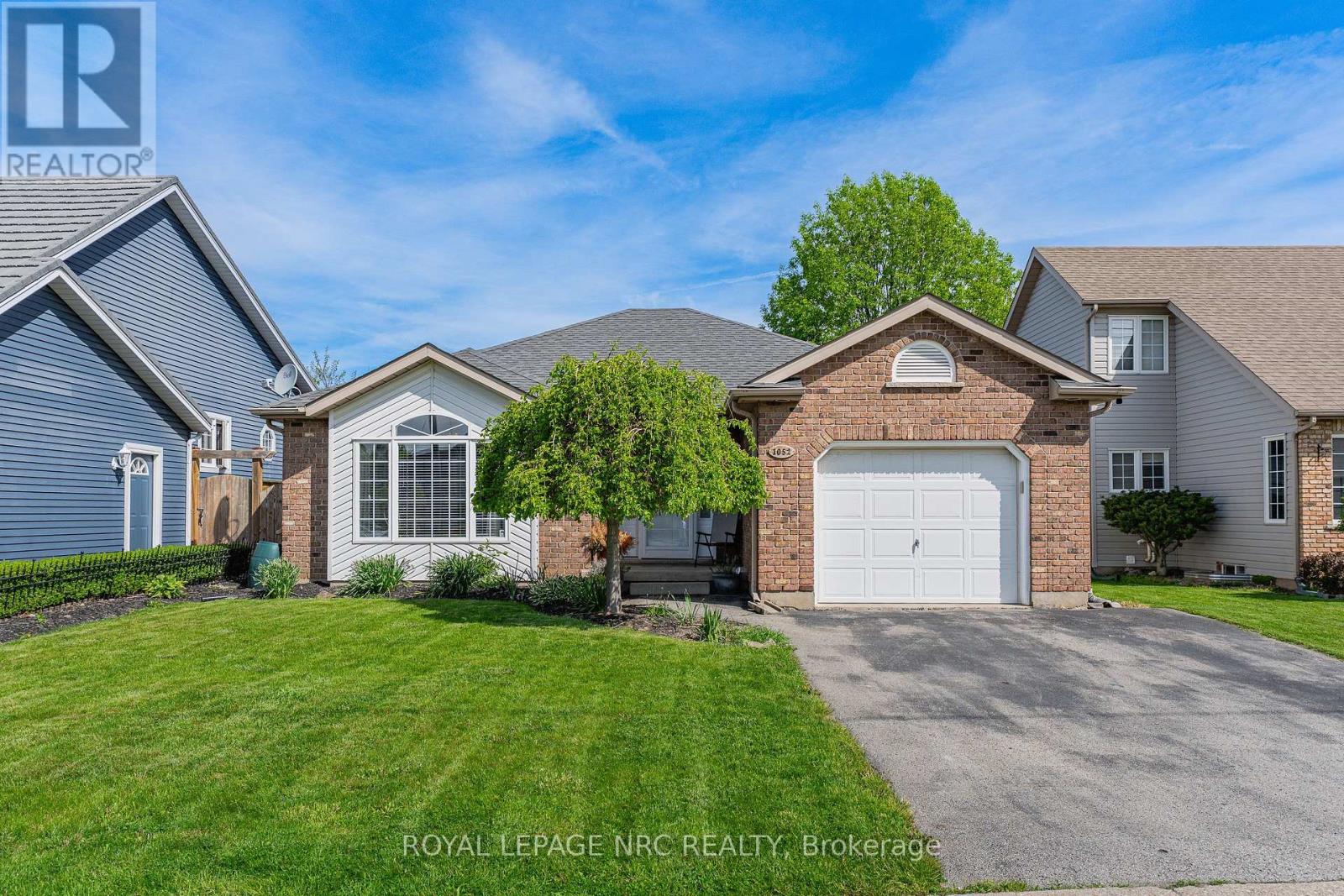 1052 Vansickle Road N Property Photo 1