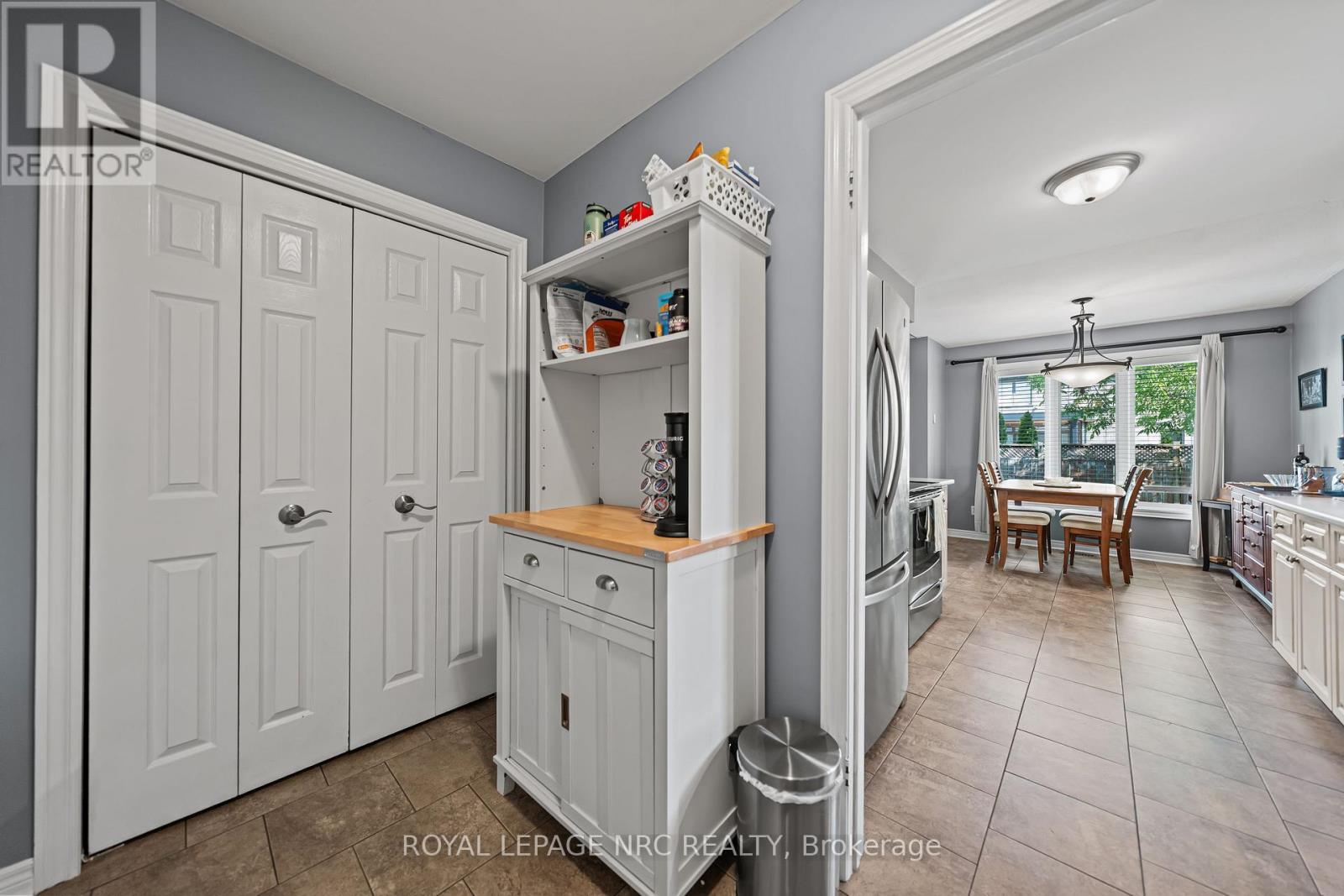 1052 Vansickle Road N Property Photo 20