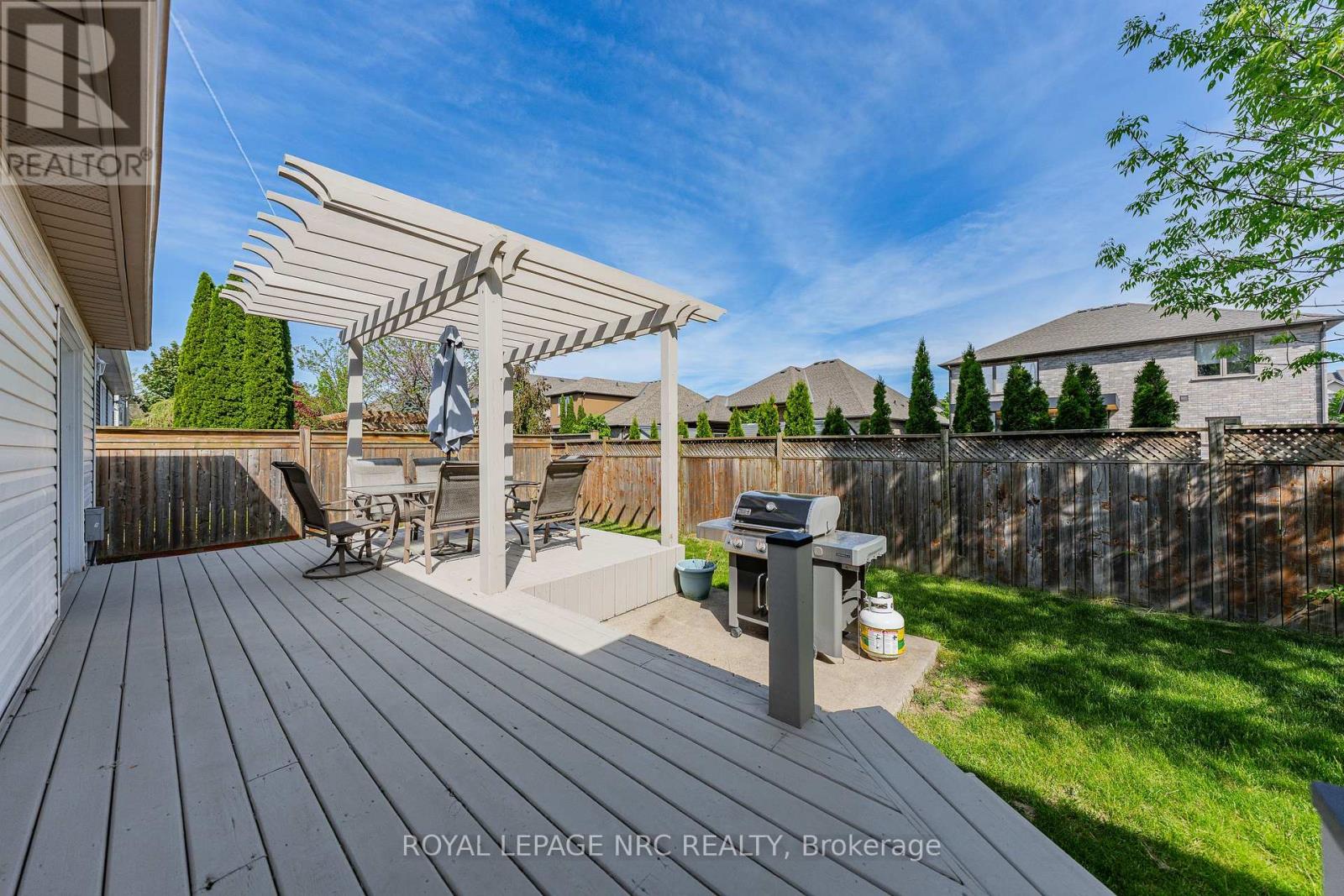 1052 Vansickle Road N Property Photo 36