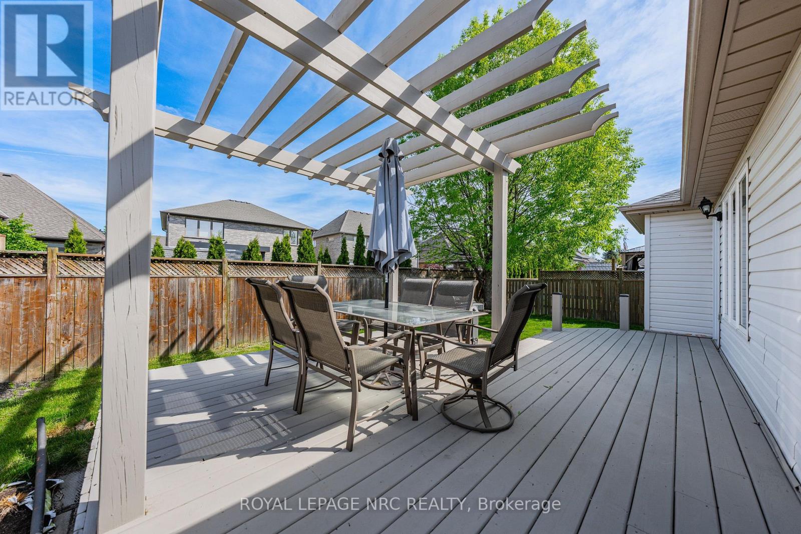 1052 Vansickle Road N Property Photo 37