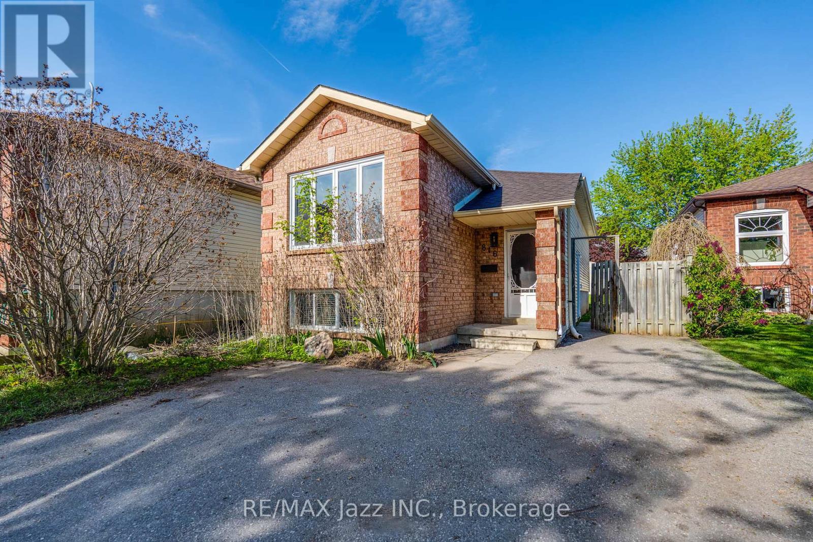 816 BATTELL COURT