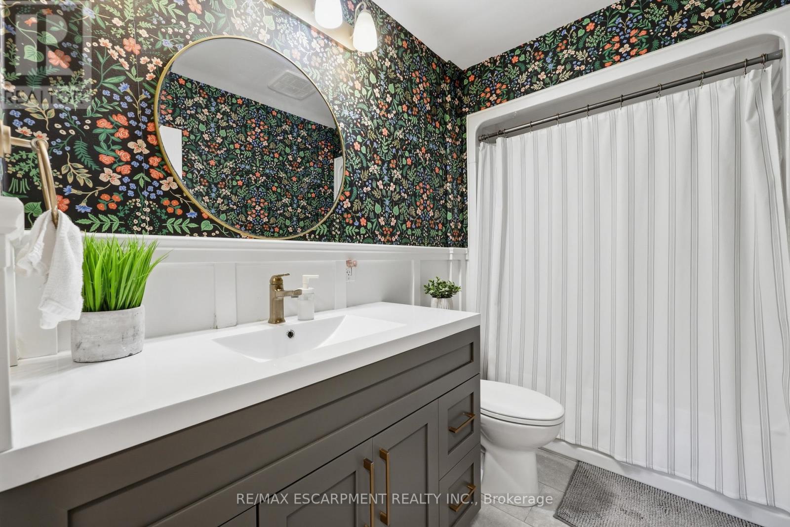 52 Grand Avenue Property Photo 13