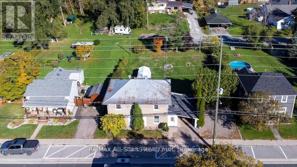 1463 Highway 7a Property Photo 2