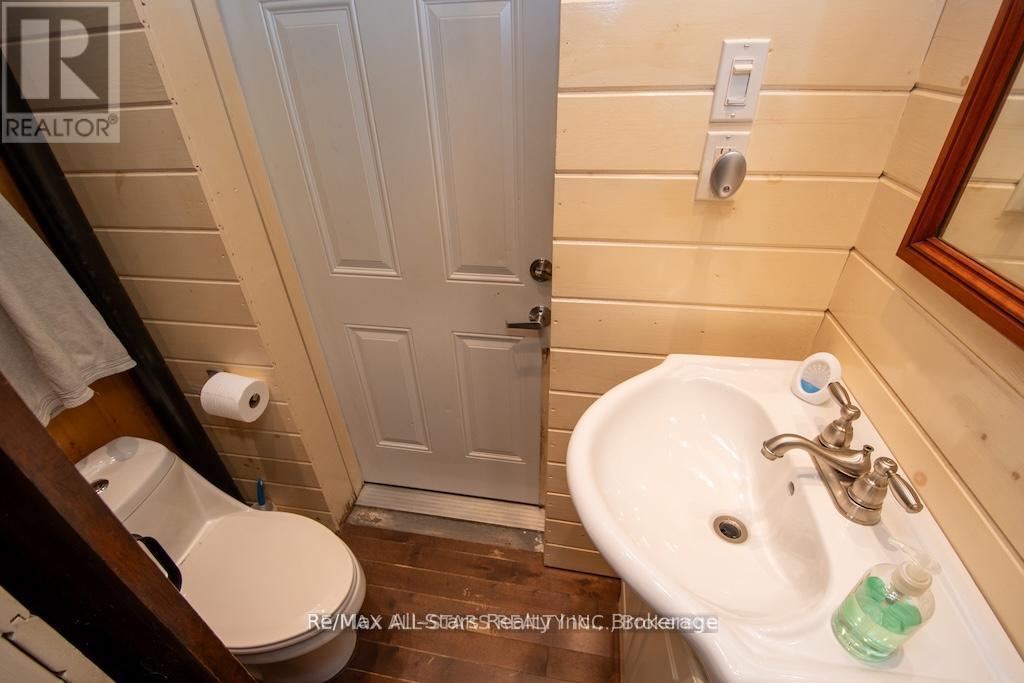 1463 Highway 7a Property Photo 18