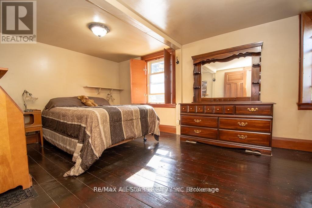 1463 Highway 7a Property Photo 22