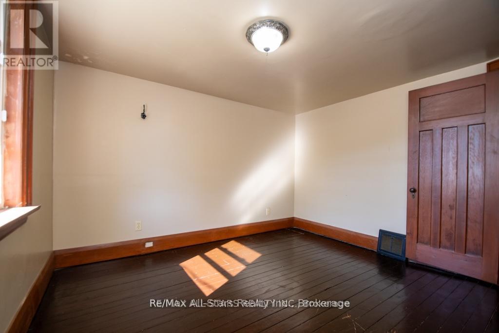 1463 Highway 7a Property Photo 30