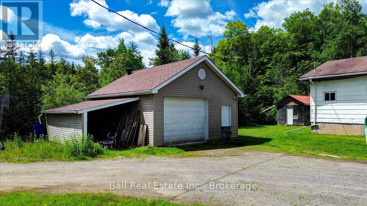 21819 Highway 62 Property Photo 4
