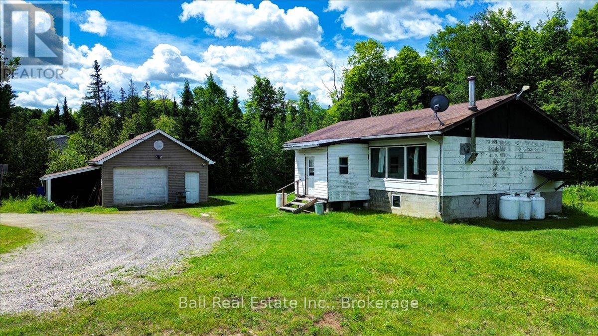 21819 Highway 62 Property Photo 5