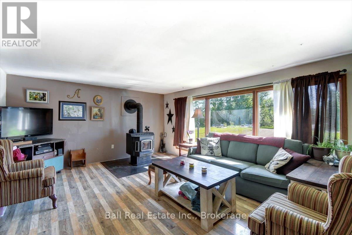 21819 Highway 62 Property Photo 16