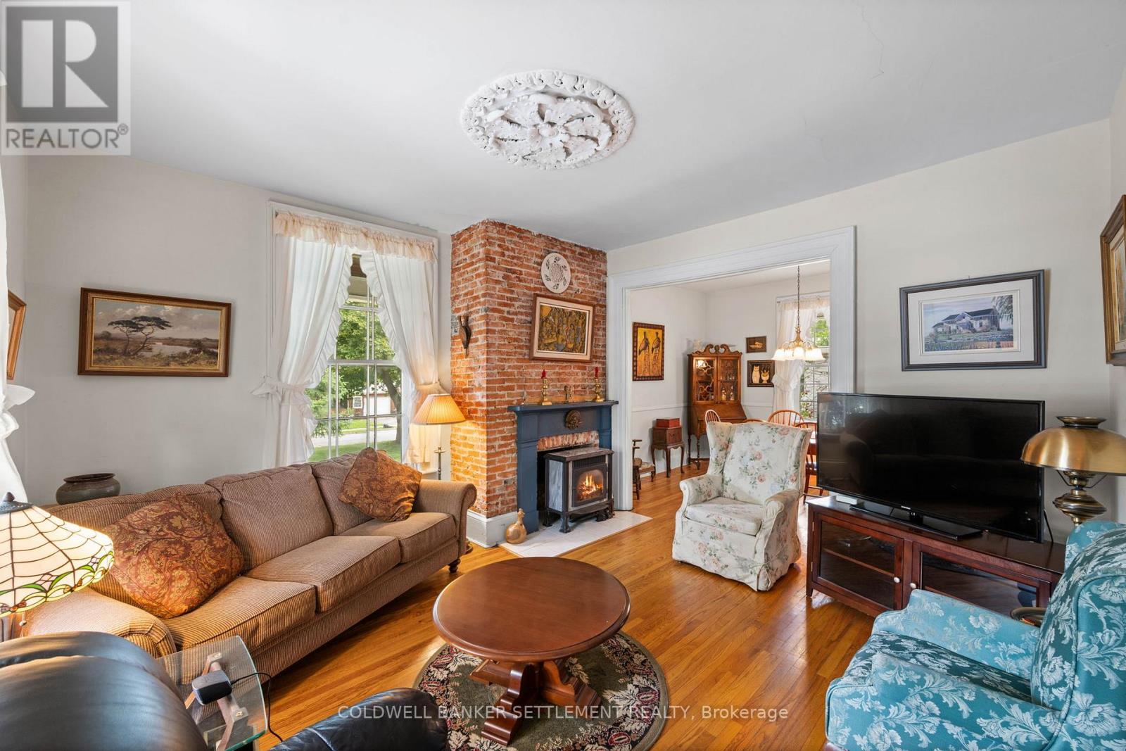 36 Craig Street Property Photo 7
