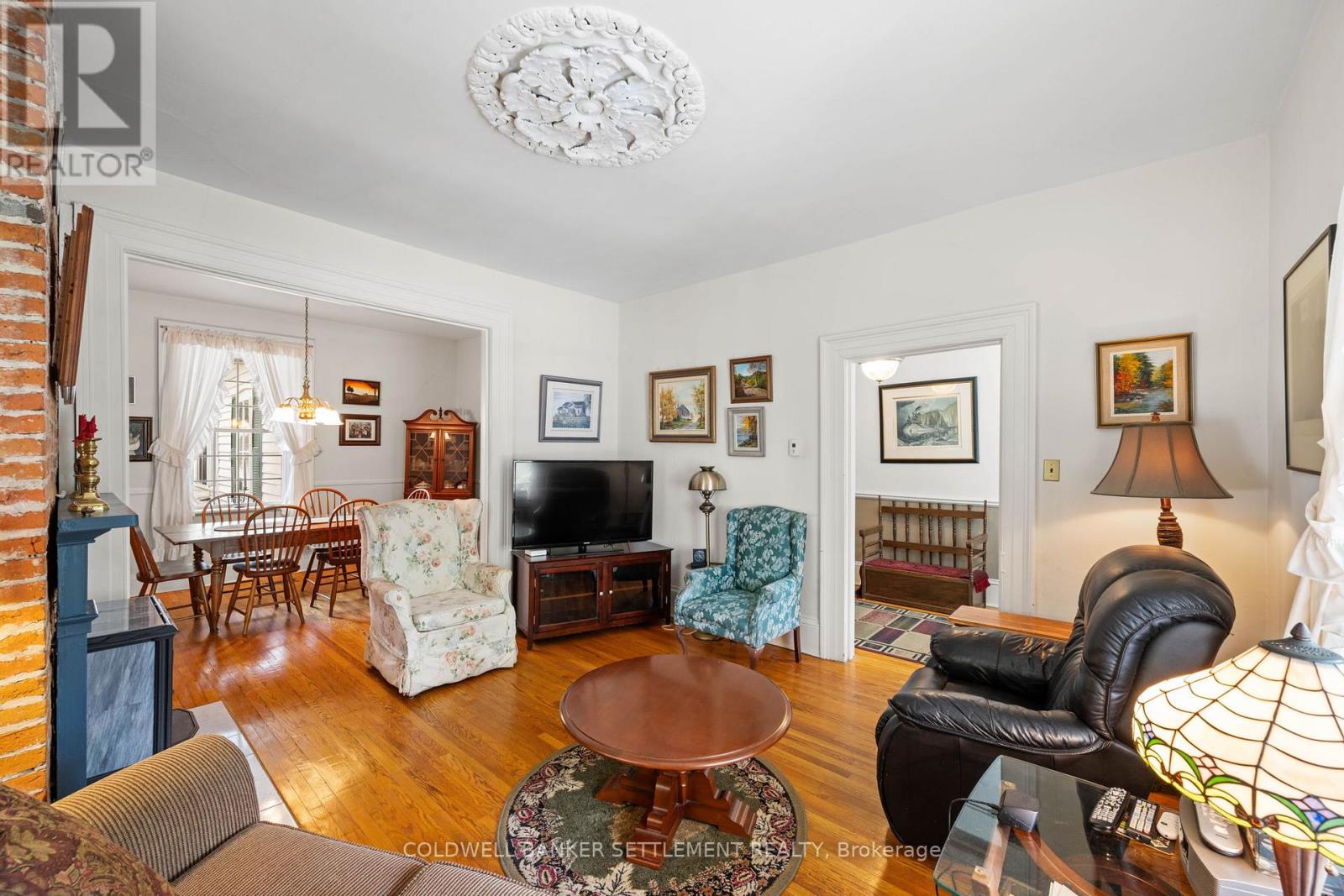 36 Craig Street Property Photo 9