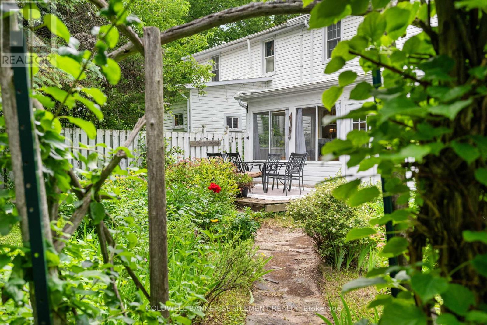 36 Craig Street Property Photo 30