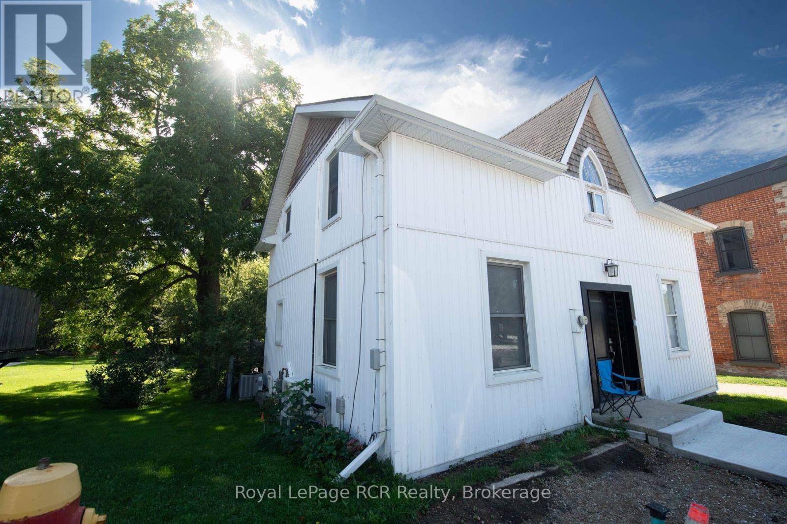 A & B & C - 21 Arthur Street West Street W Property Photo 1