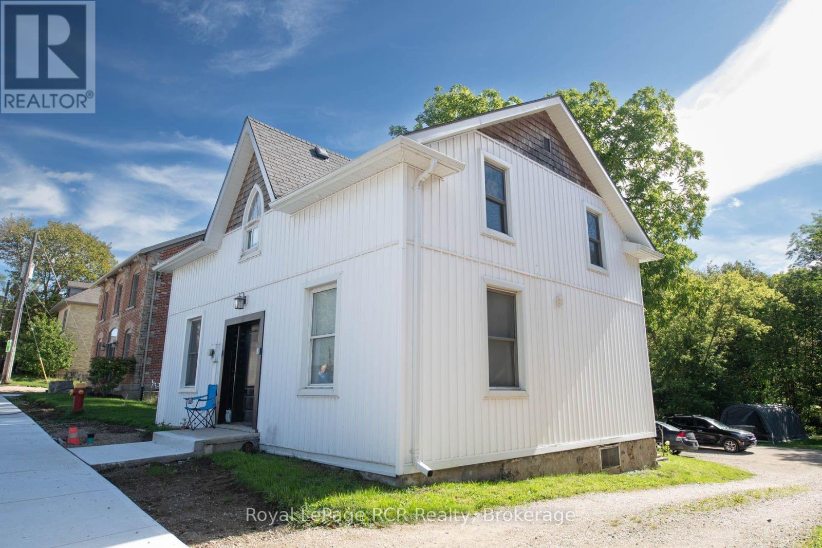A & B & C - 21 Arthur Street West Street W Property Photo 3
