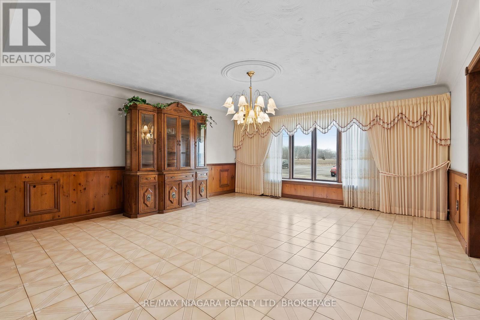 11292 Golf Course Road Property Photo 9