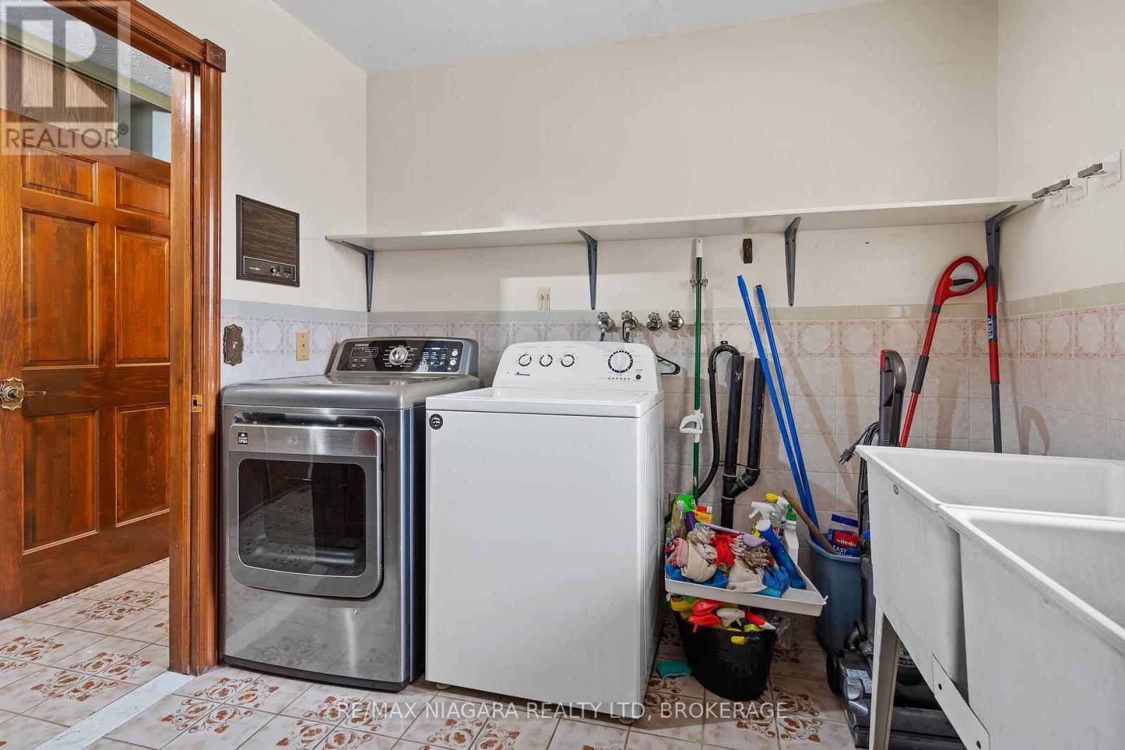 11292 Golf Course Road Property Photo 14