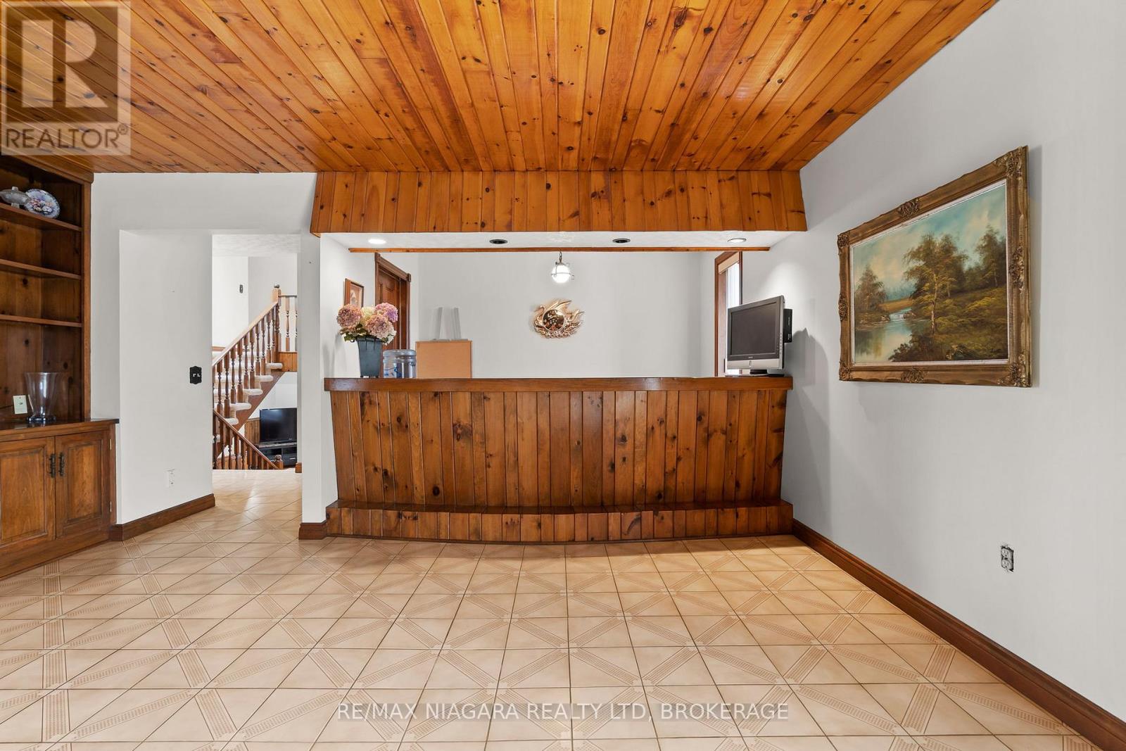 11292 Golf Course Road Property Photo 16