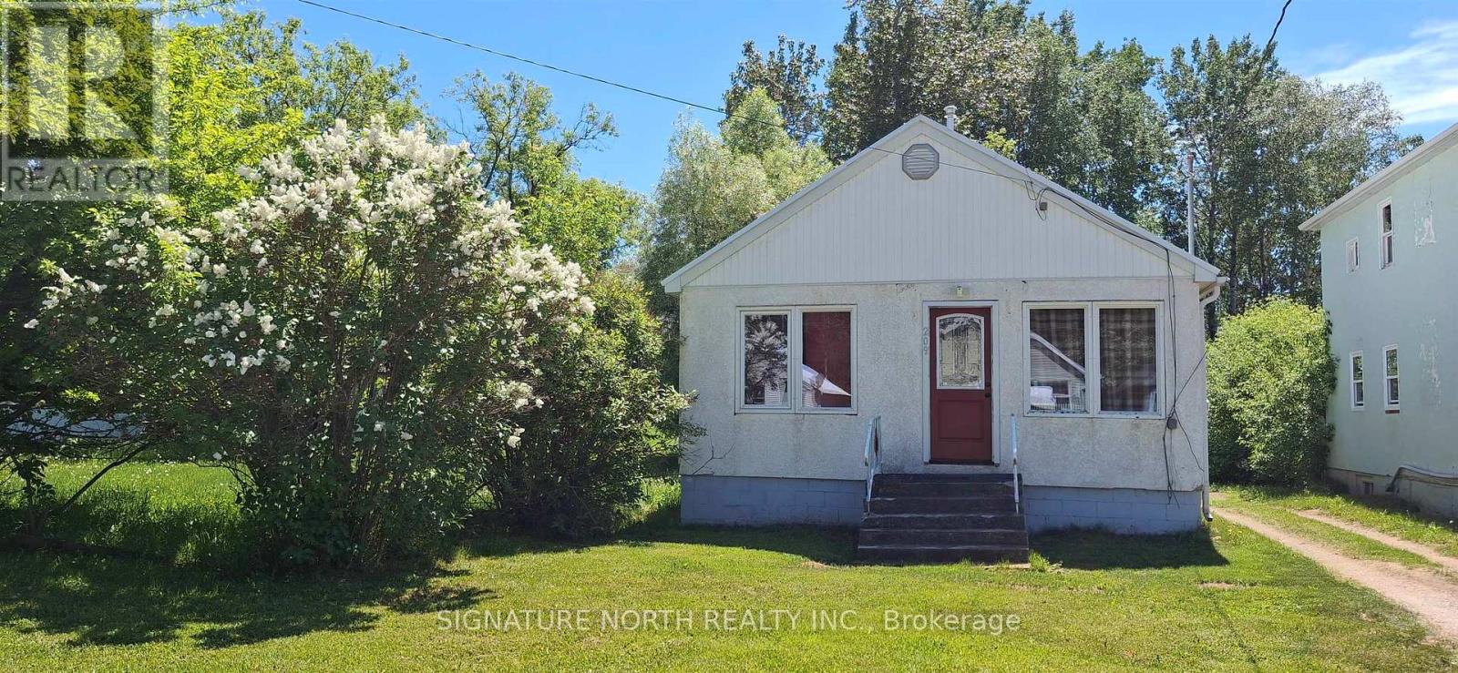 209 Fotheringham Ave. Property Photo 1
