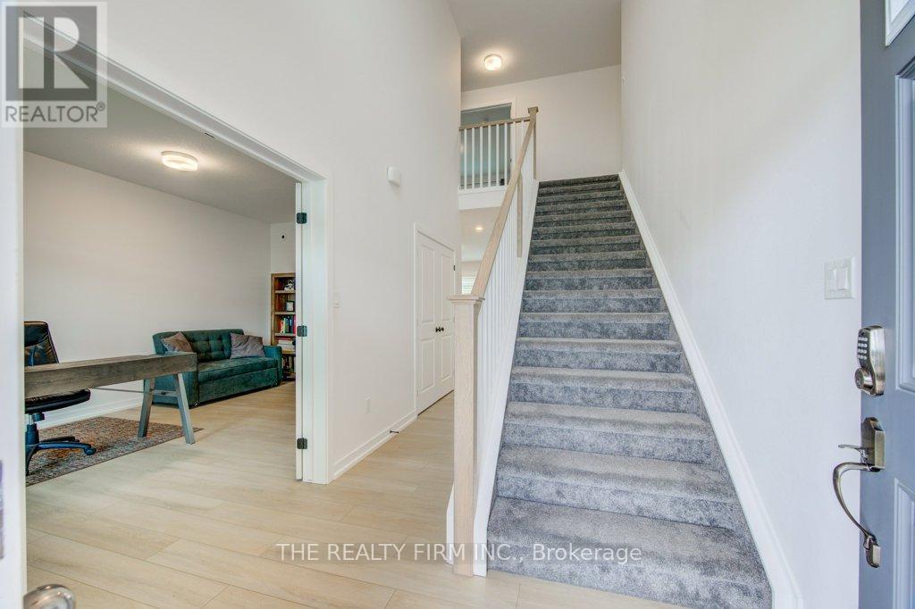 36 White Tail Path Property Photo 4