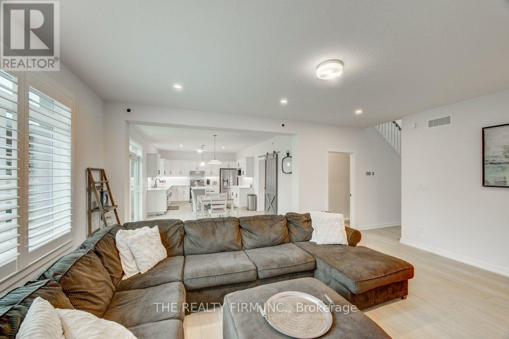 36 White Tail Path Property Photo 11